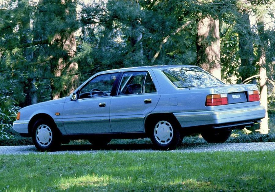  Hyundai Sonata 1988 года  (фото 5 из 10)